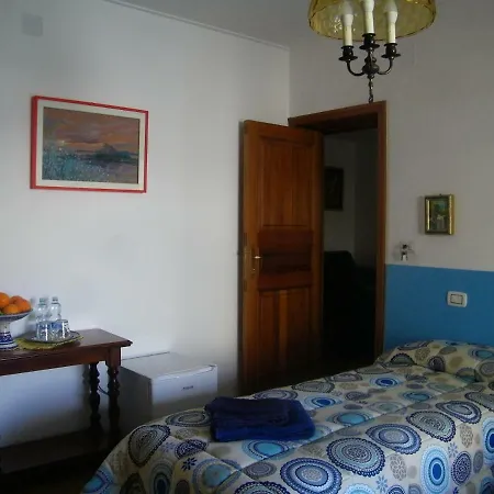 Teodora 펜션 알게로